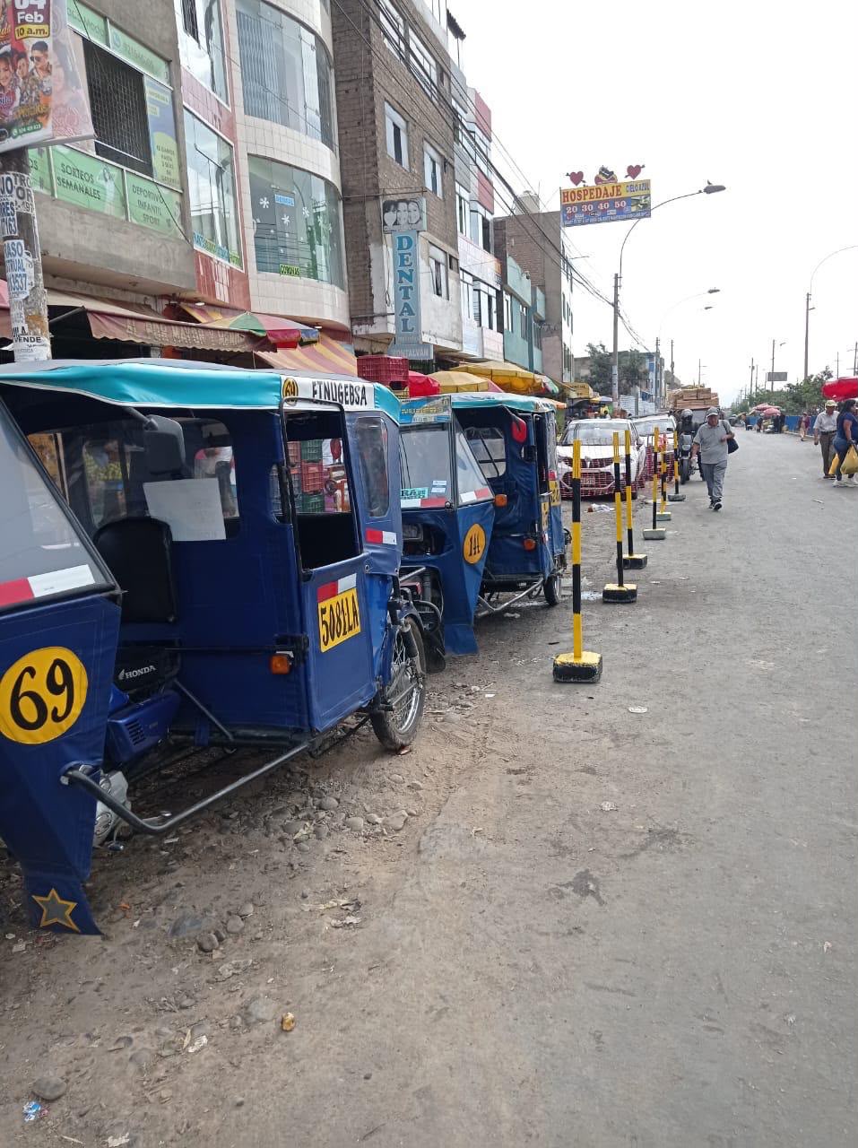 Mototaxis de ETNUGEB S.A. en Ate